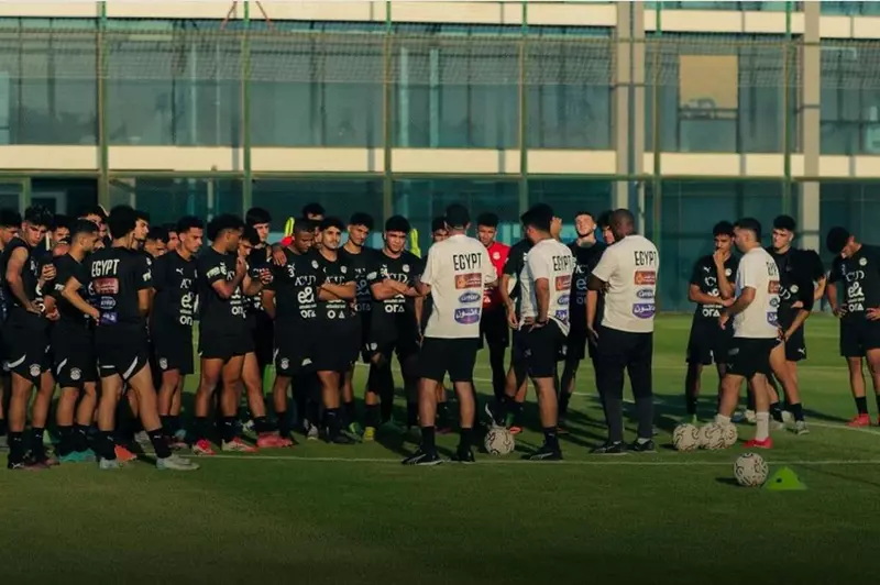 منتخب مصر للشباب يبدأ تدريباته استعدادًا لوديتي الكويت بحضور أحمد حسن والحضري