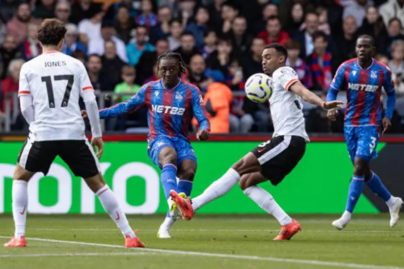 تشكيل كريستال بالاس لمواجهة ليفربول: الاستراتيجية الهجومية الأساسية وأبرز اللاعبين